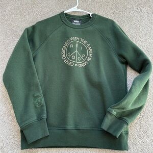 REI crewneck